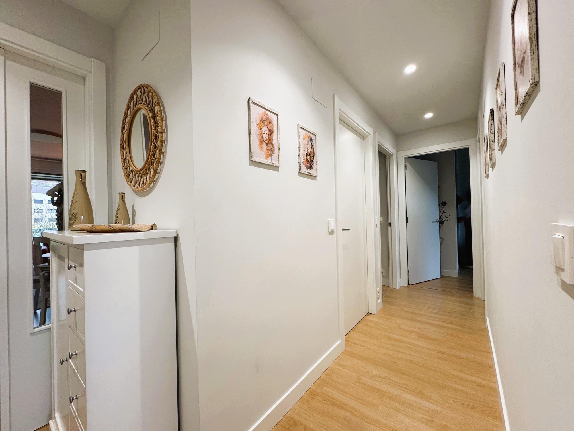 Imagen 17 Piso en venta en Urduliz / Calle Intxaurrondo . Urduliz