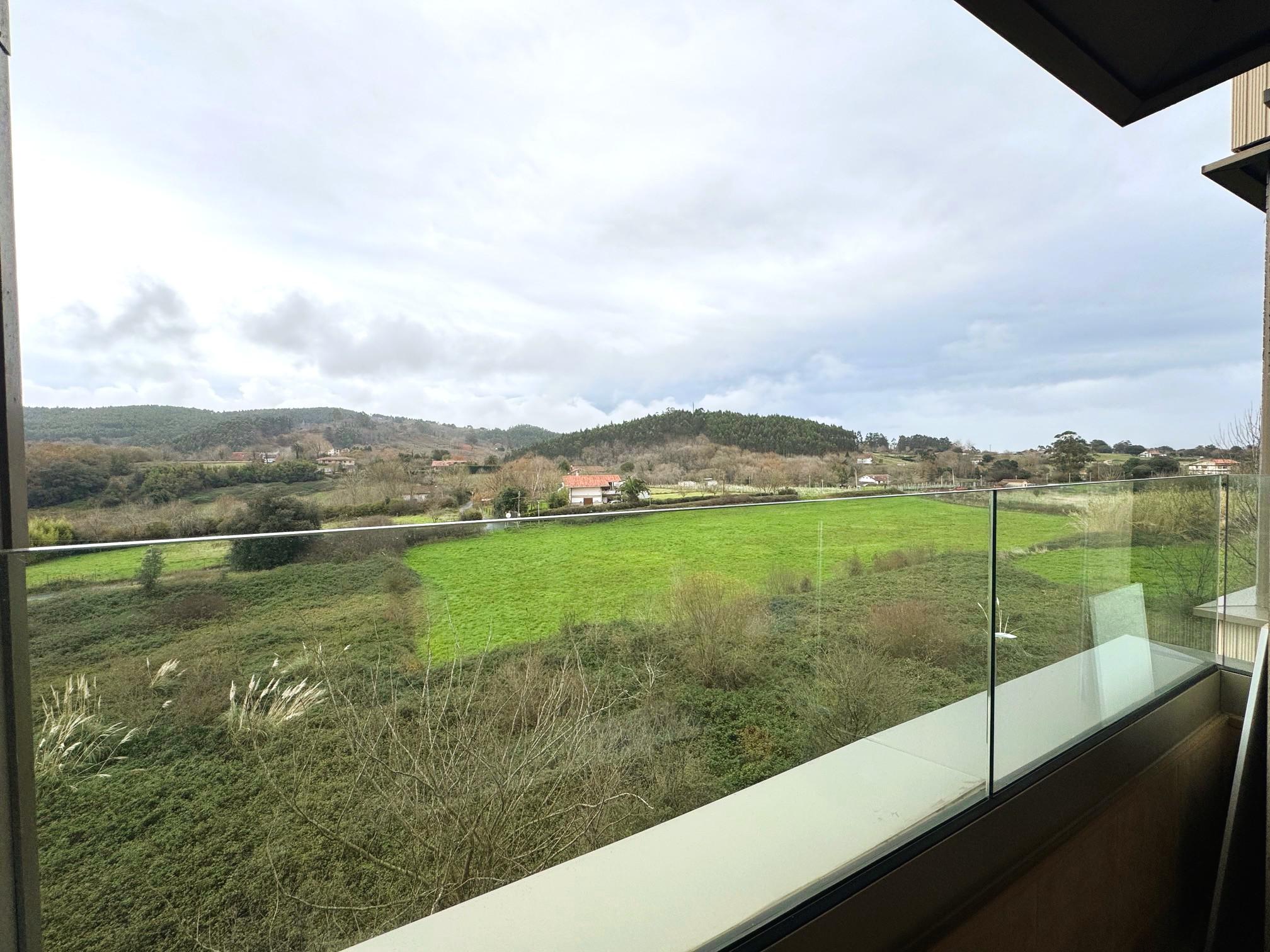 Imagen 35 Piso en venta en Urduliz / Calle Intxaurrondo . Urduliz