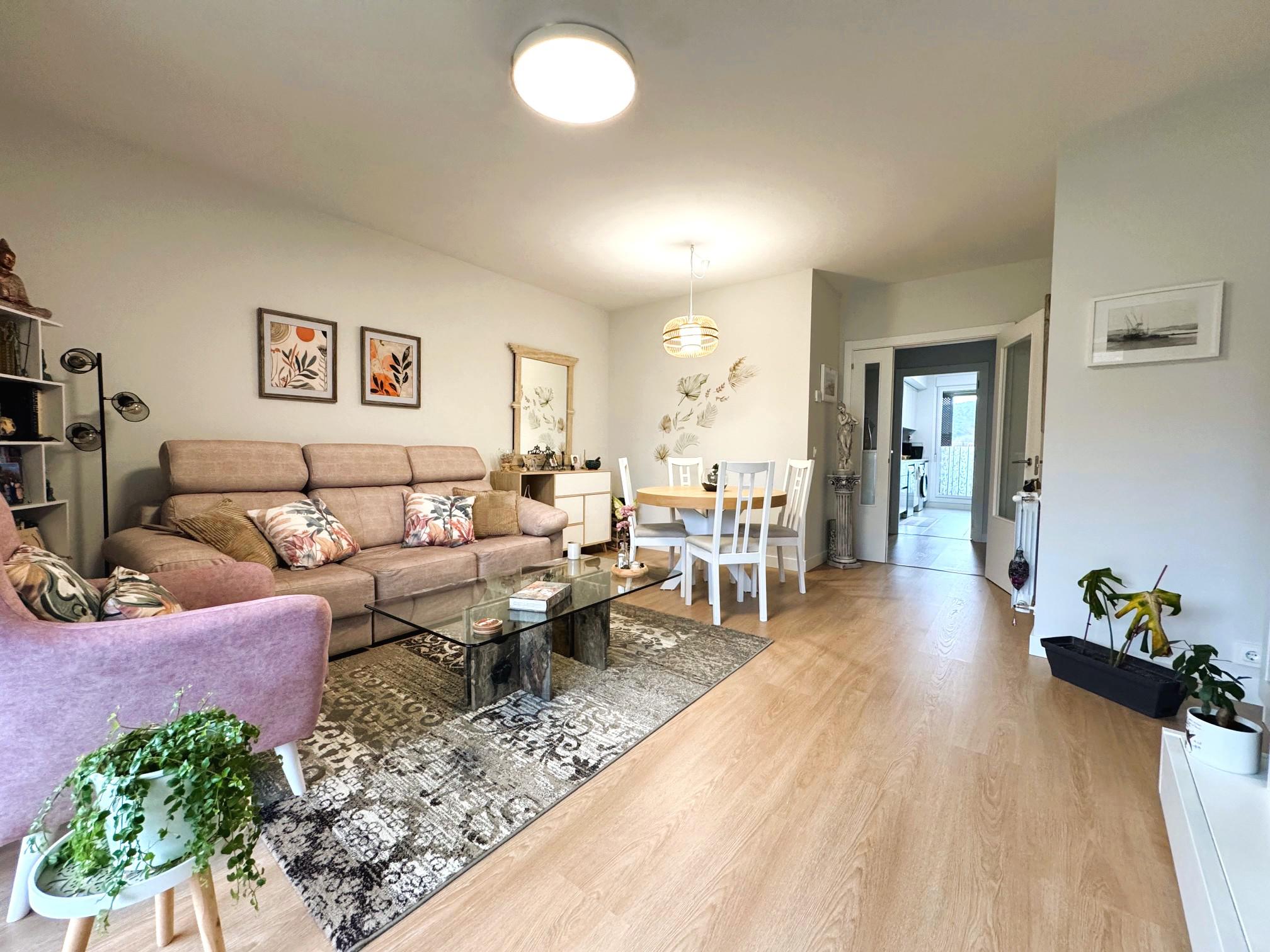 Imagen 15 Piso en venta en Urduliz / Calle Intxaurrondo . Urduliz