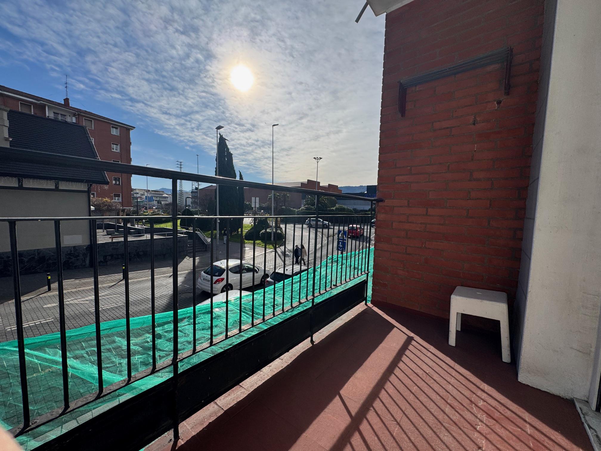 Imagen 7 Piso en venta en Getxo / Centro de Romo cerca de todos los servicios