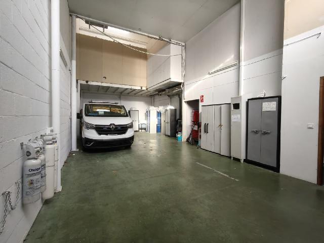 Imagen 3 Inmueble 299731 - Local Industrial en venta en Leioa / Avenida Amaia. Leioa.