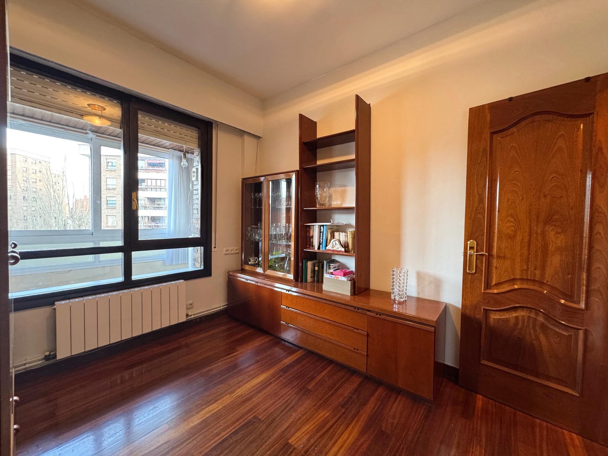 Imagen 11 Piso en venta en Getxo / Enfrente del parque gobelaurre