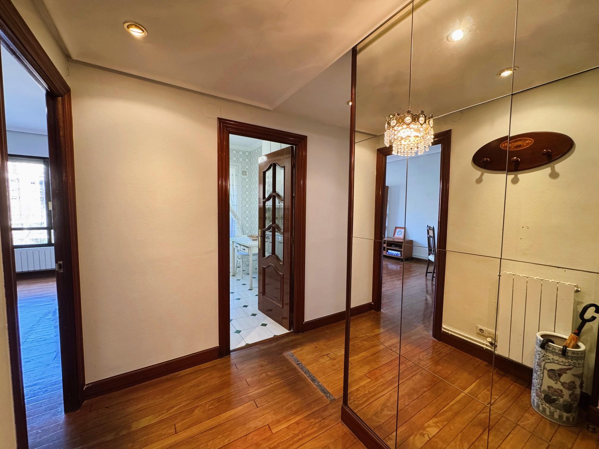 Imagen 22 Piso en venta en Getxo / Enfrente del parque gobelaurre