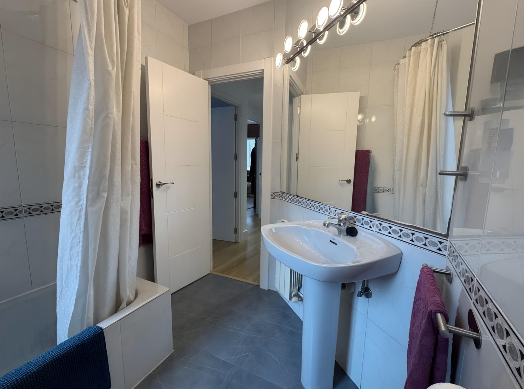Imagen 18 Apartamento en venta en Getxo / Algorta centro, avenida basagoiti