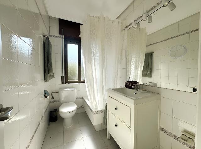 Imagen 10 Inmueble 300297 - Apartamento en venta en Getxo / Algorta centro, avenida basagoiti
