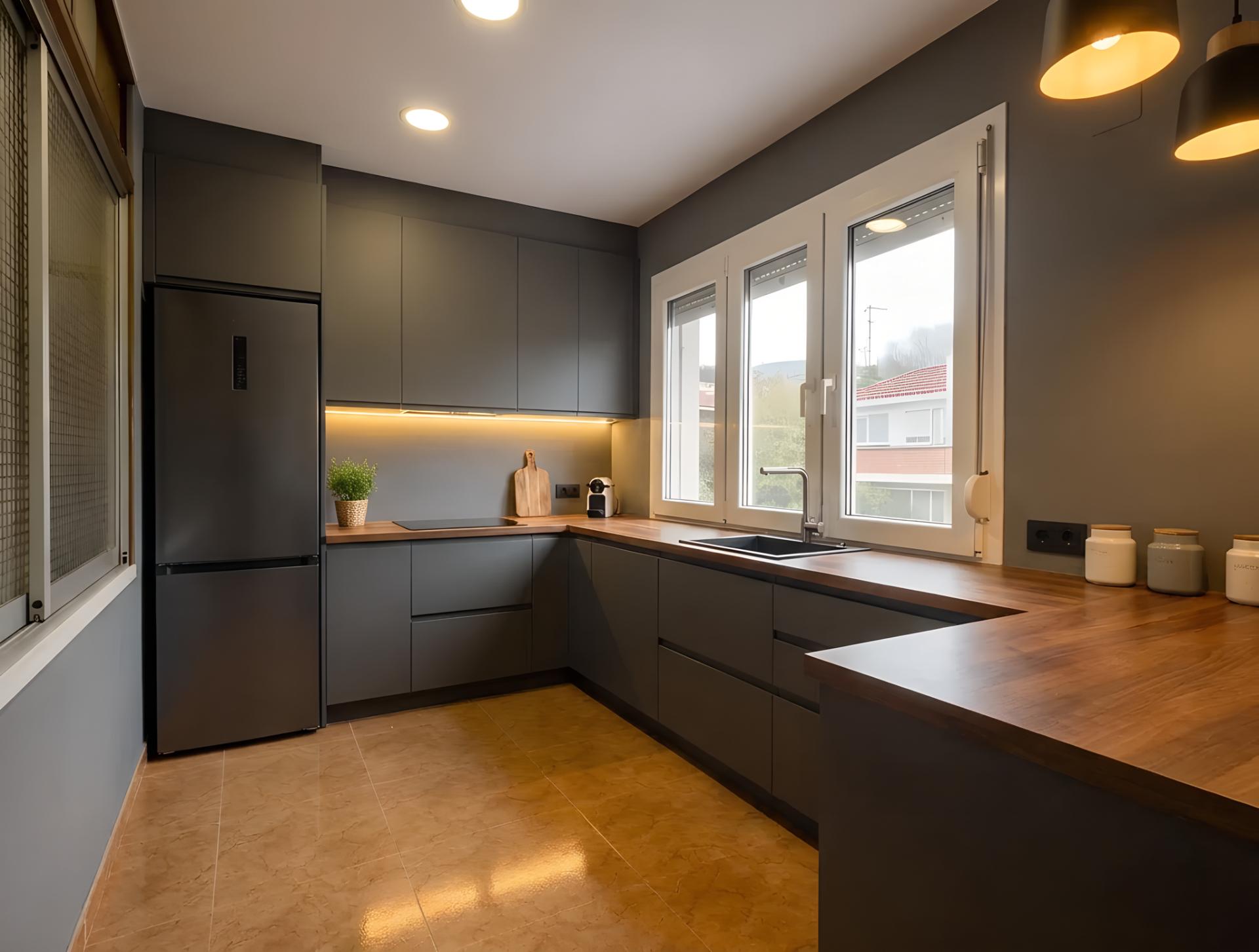 Imagen 2 Piso en venta en Leioa / Maiatzaren Bata. Romo-Leioa.