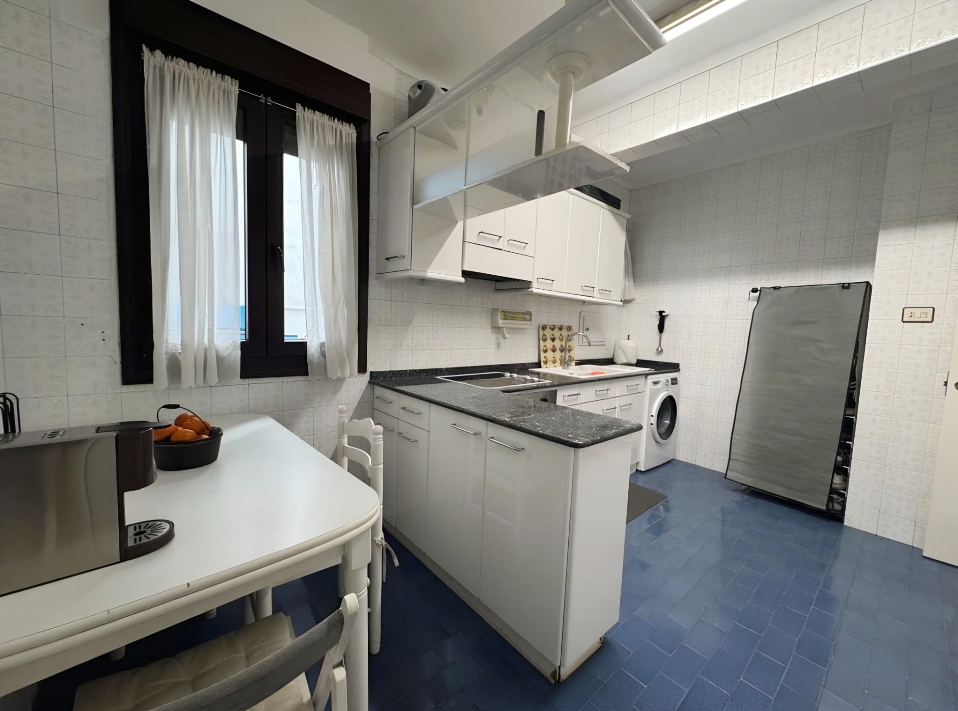 Imagen 5 Piso en venta en Getxo / Calle Kalamua en el centro de romo