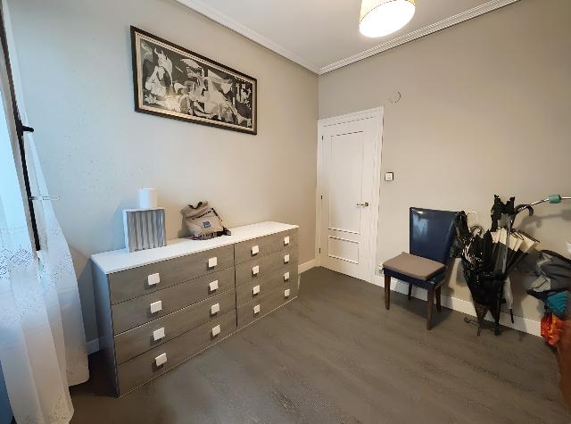 Imagen 13 Inmueble 300799 - Piso en venta en Getxo / Calle Kalamua en el centro de romo
