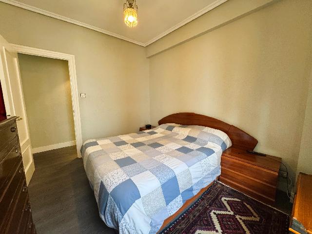 Imagen 9 Inmueble 300799 - Piso en venta en Getxo / Calle Kalamua en el centro de romo