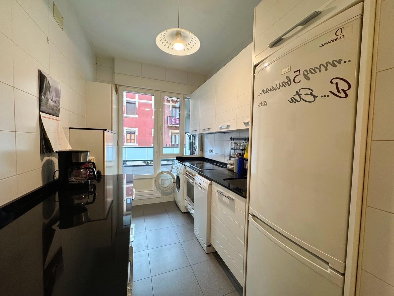 Imagen 2 Piso en venta en Getxo / Centro de las arenas , a un minuto del metro