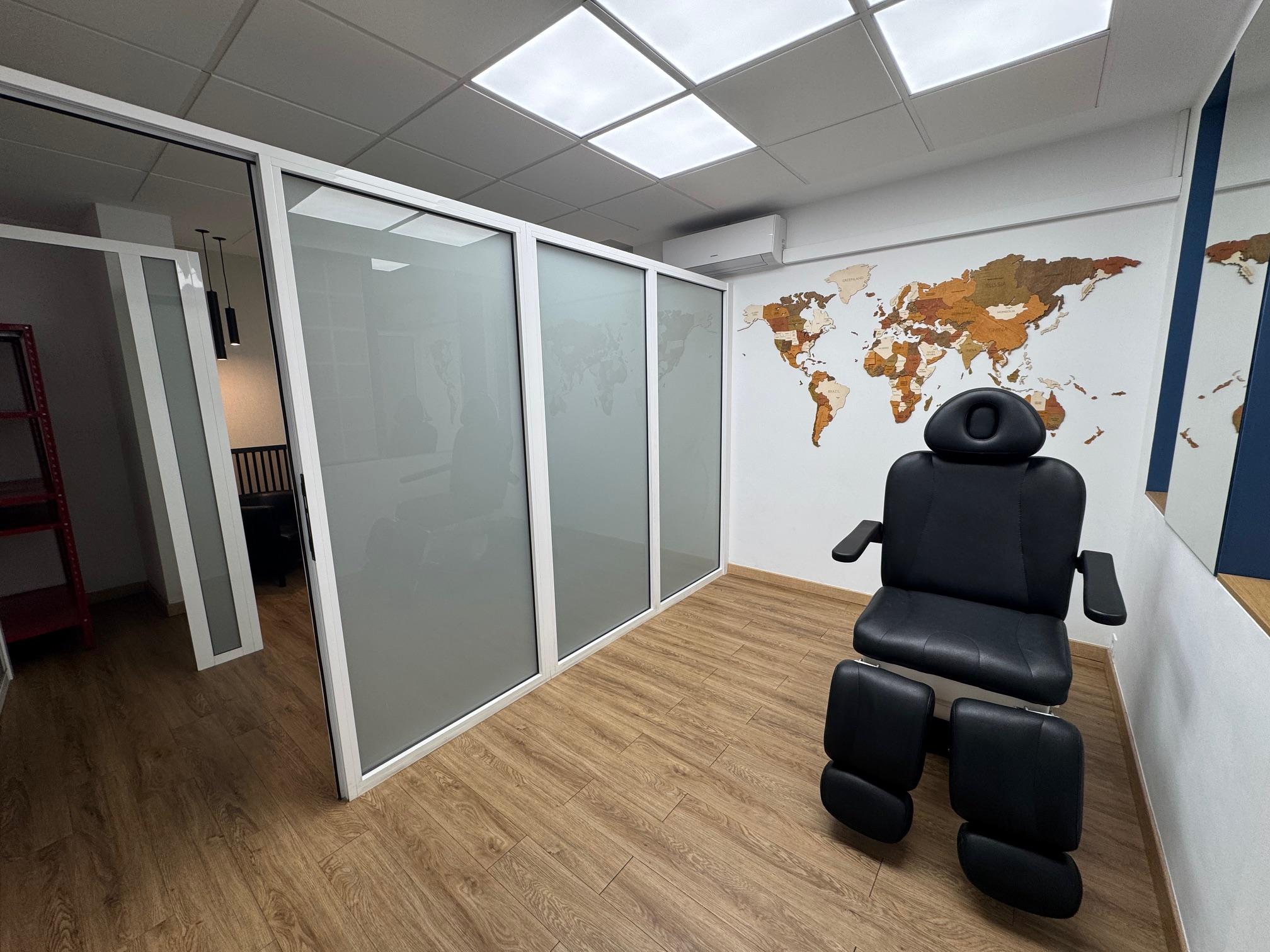 Imagen 7 Oficina Comercial en venta en Getxo / Edificio metro en el centro de las arenas