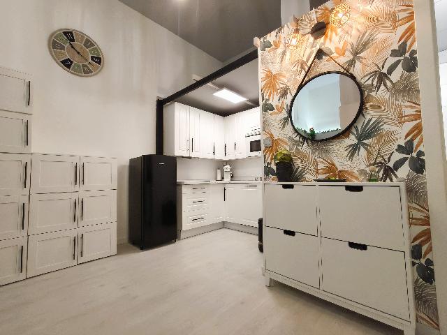 Imagen 2 Inmueble 301064 - Local Comercial en venta en Sopelana / Calle Etxebarri 17 al lado del metro