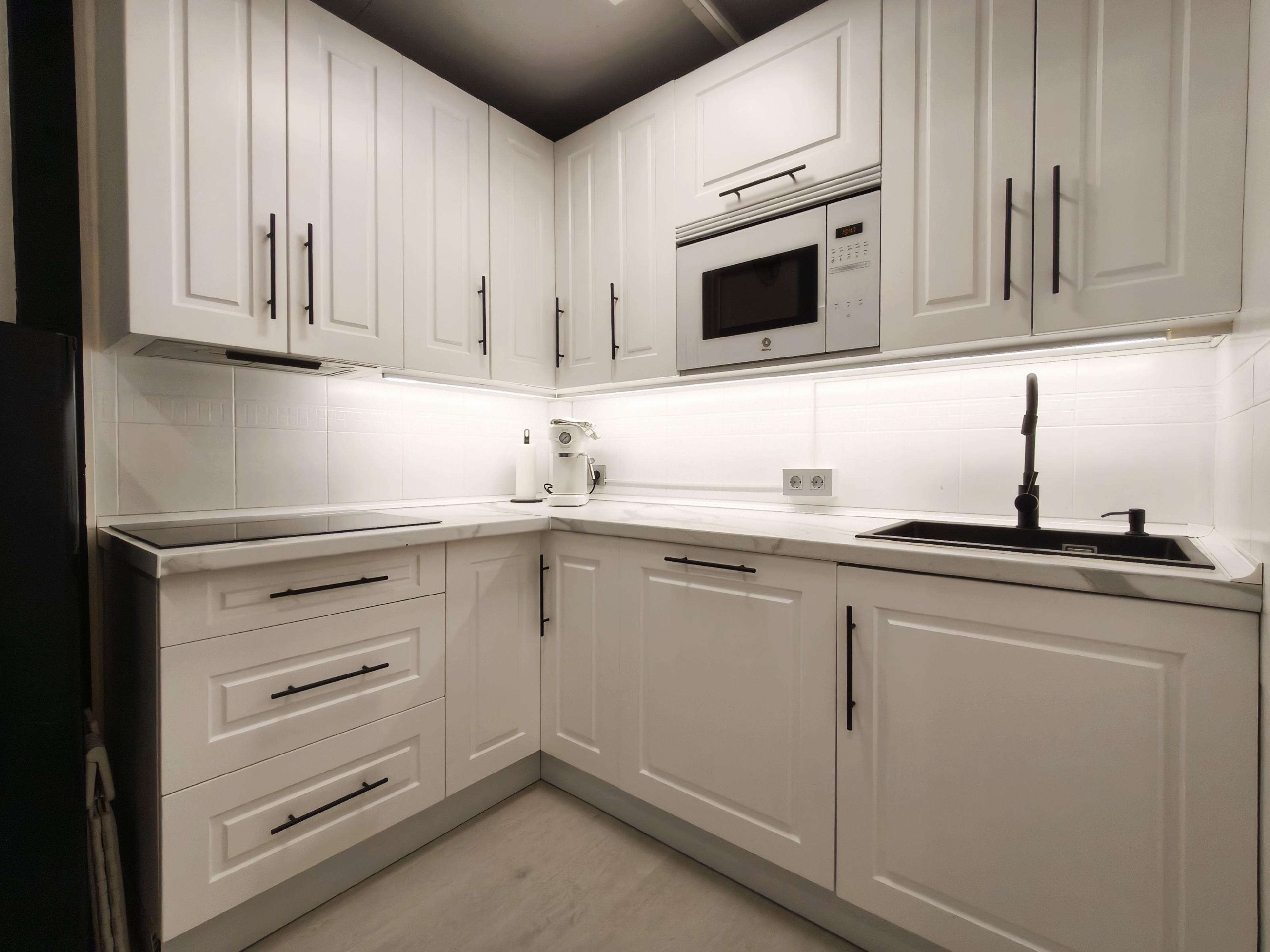 Imagen 1 Piso en venta en Sopelana / Calle Etxebarri 17 al lado del metro