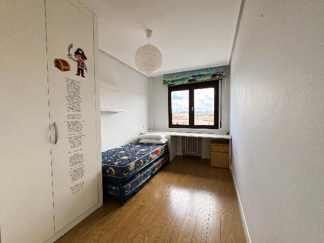 Imagen 15 Inmueble 301112 - Piso en venta en Getxo / Calle Ibaigane. Las Arenas.