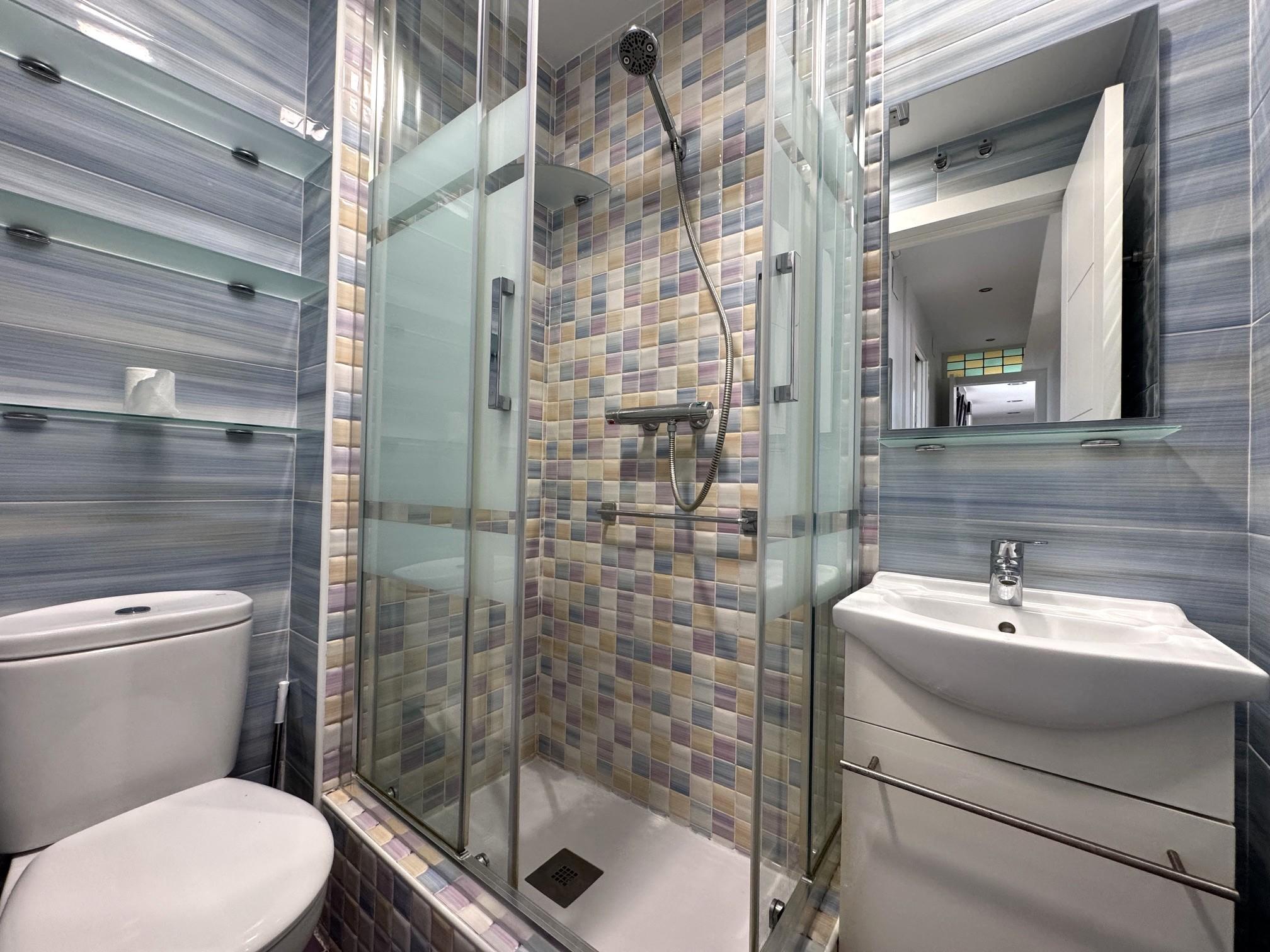 Imagen 17 Piso en venta en Getxo / Calle Ibaigane. Las Arenas.