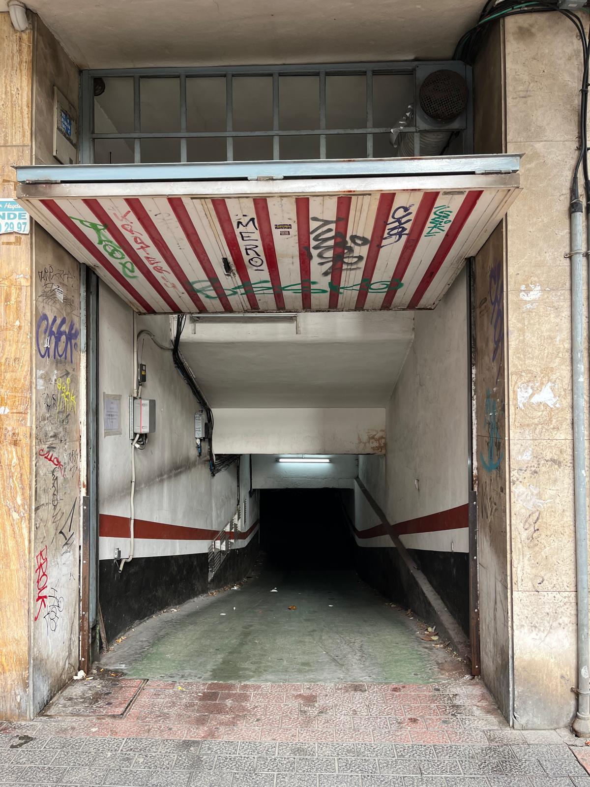 Imagen 30 Piso en venta en Getxo / Calle Ibaigane. Las Arenas.