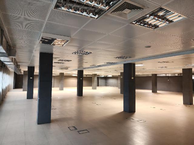 Imagen 1 Inmueble 301133 - Oficina Comercial en venta en Erandio / Avenida Ribera de Axpe. Erandio