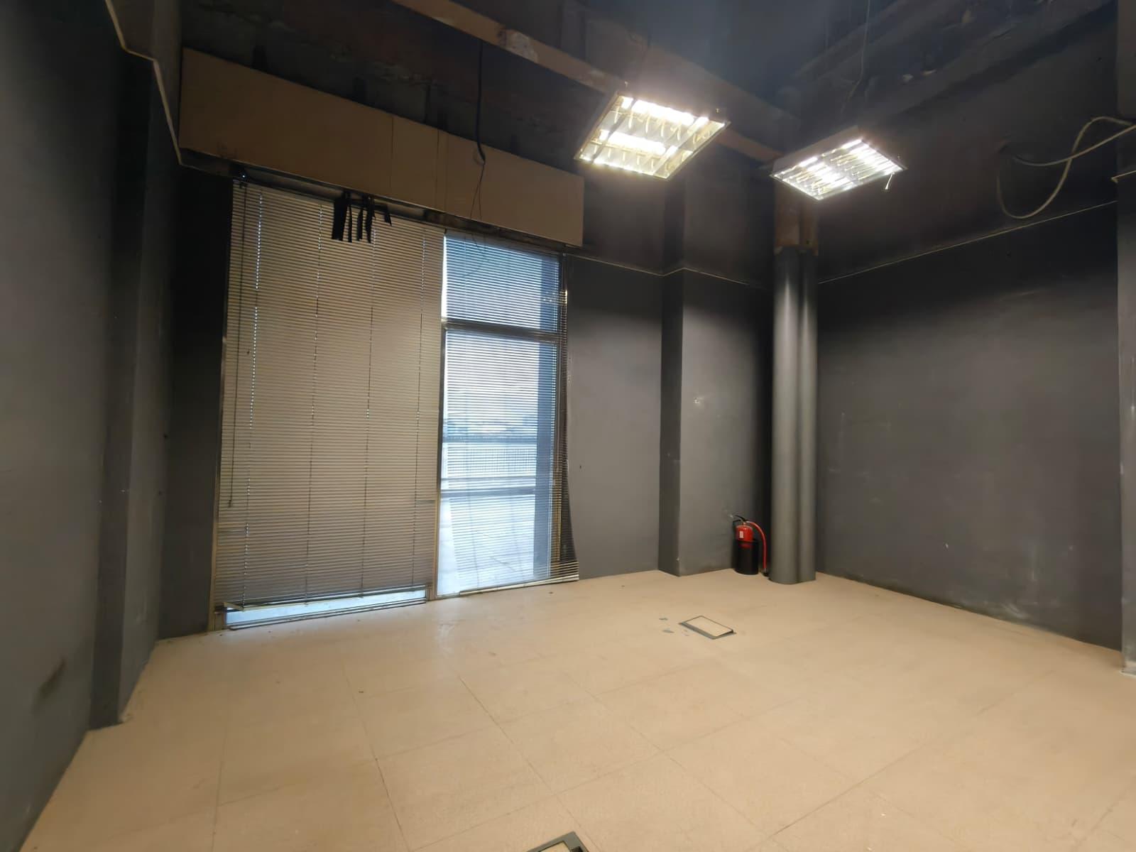 Imagen 3 Oficina Comercial en venta en Erandio / Avenida Ribera de Axpe. Erandio