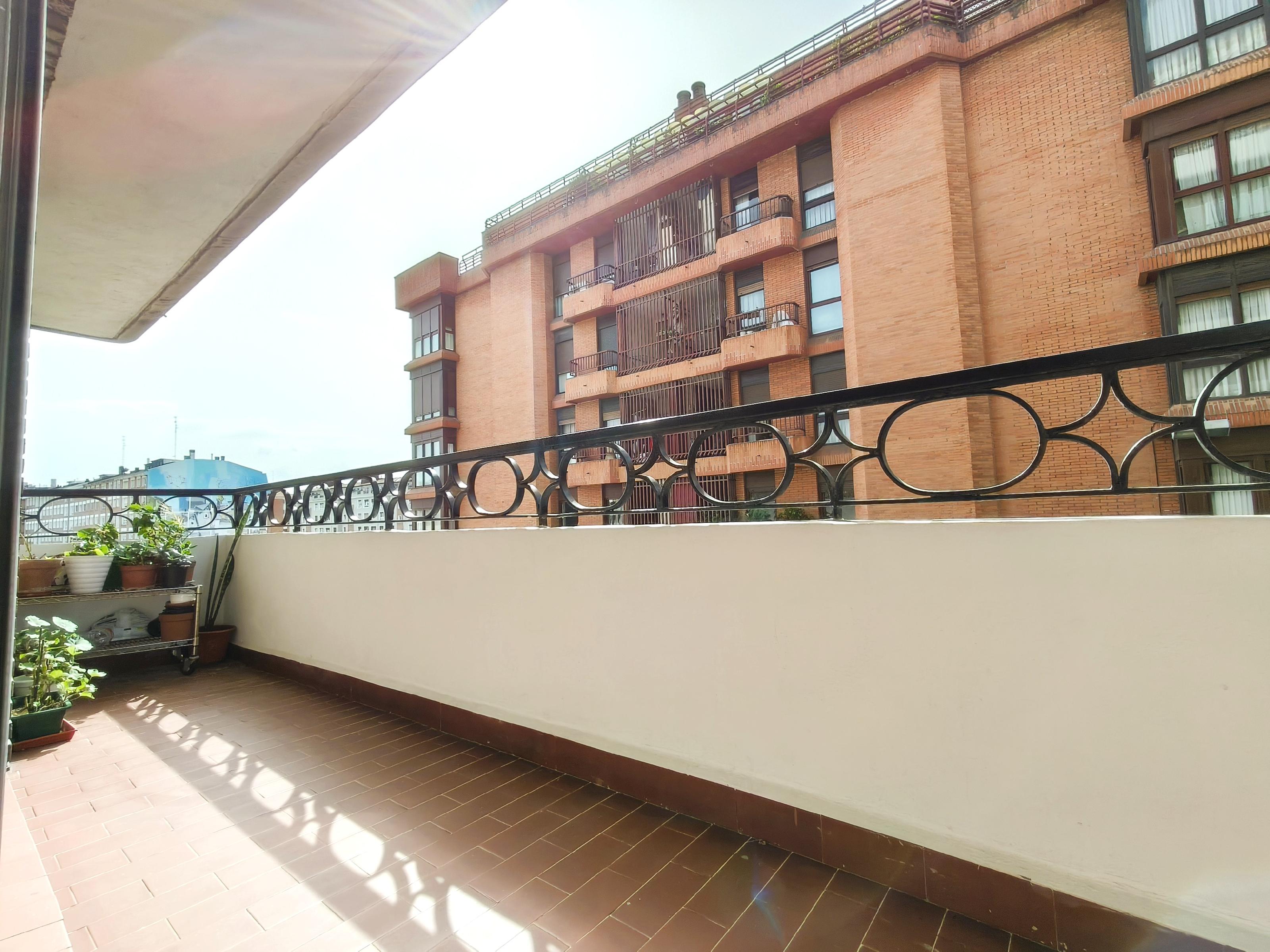 Imagen 5 Piso en venta en Getxo / Piso en el centro de Las Arenas