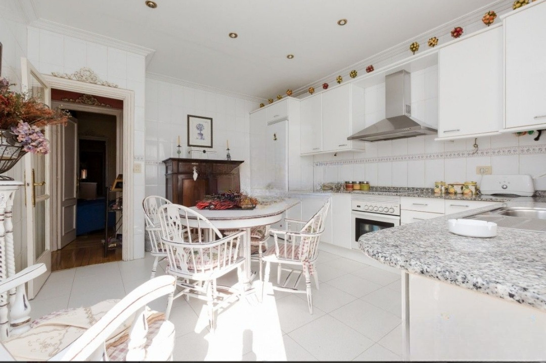 Imagen 2 Piso en venta en Getxo / Centro de las arenas