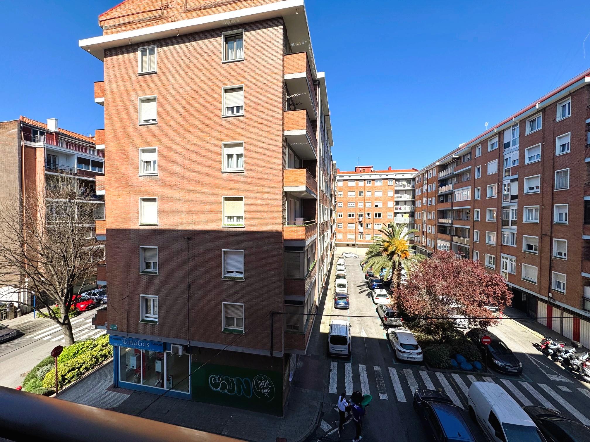 Imagen 22 Piso en venta en Leioa / Cerca del metro de las arenas en pinueta