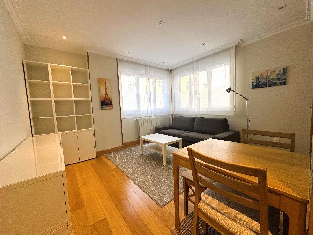 Imagen 1 Inmueble 301597 - Piso en alquiler en Getxo / Maximo Aguirre. Las Arenas.