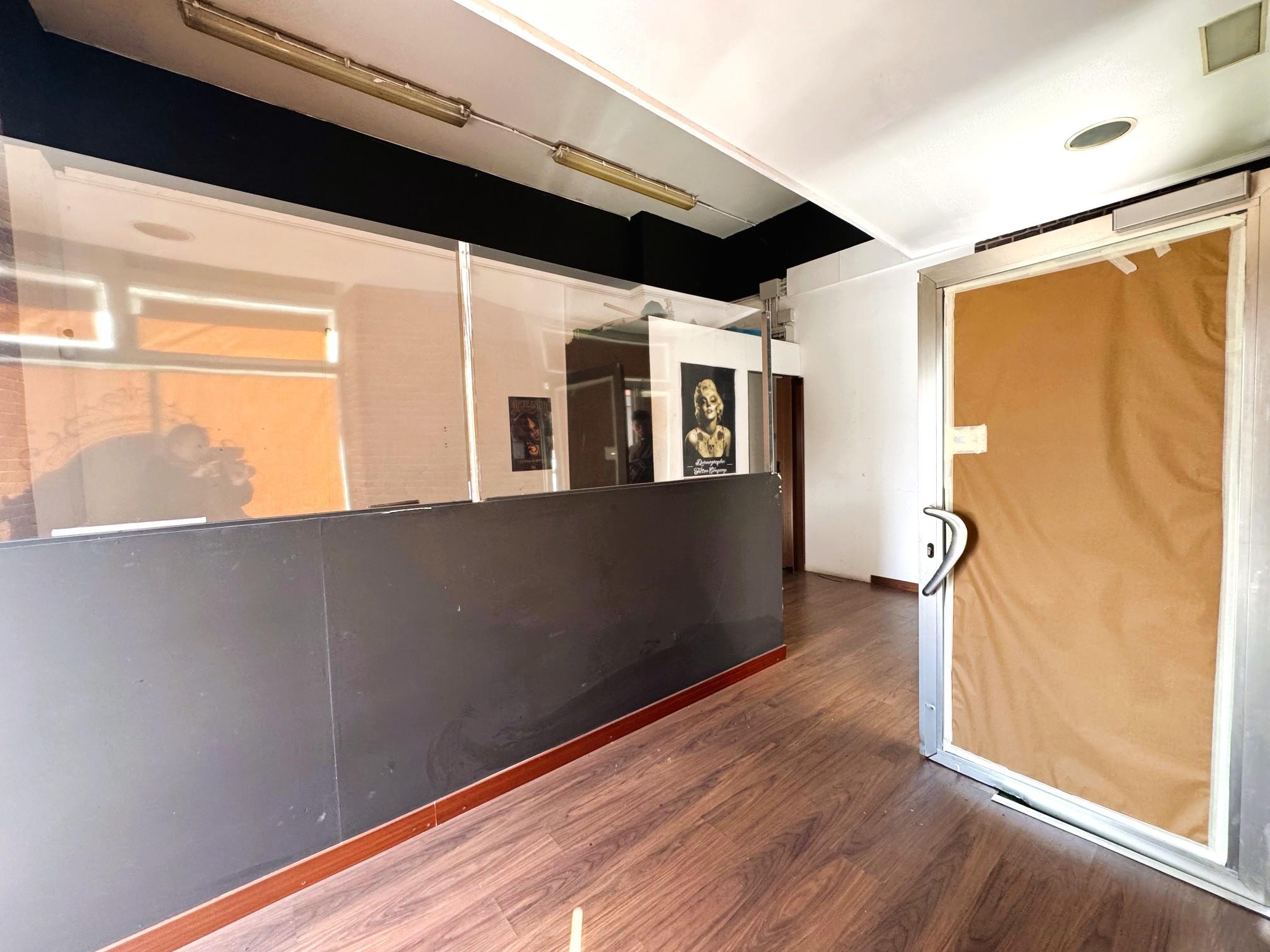 Imagen 3 Local Comercial en alquiler en Erandio / Calle Etxegorri. Astrabudua. Erandio.