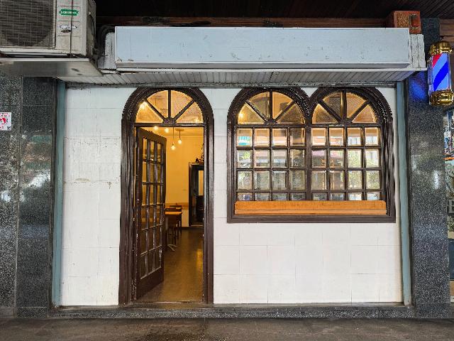 Imagen 11 Inmueble 302159 - Local Comercial en venta en Getxo / Calle Mayor. Las Arenas.