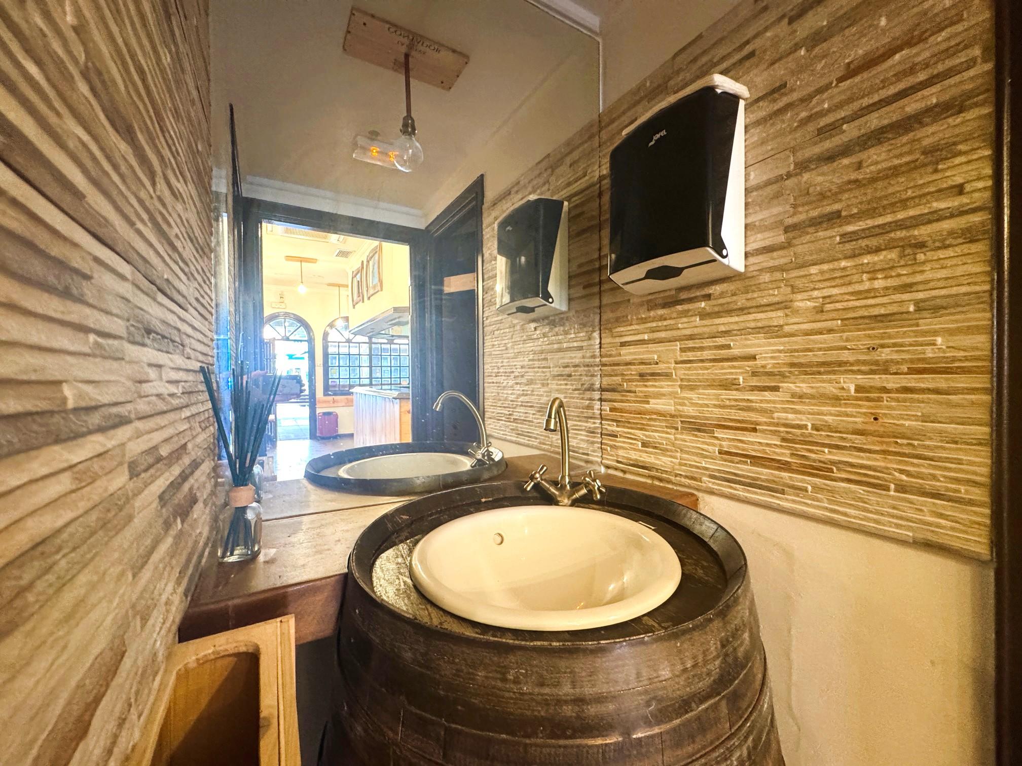 Imagen 9 Local Comercial en venta en Getxo / Calle Mayor. Las Arenas.