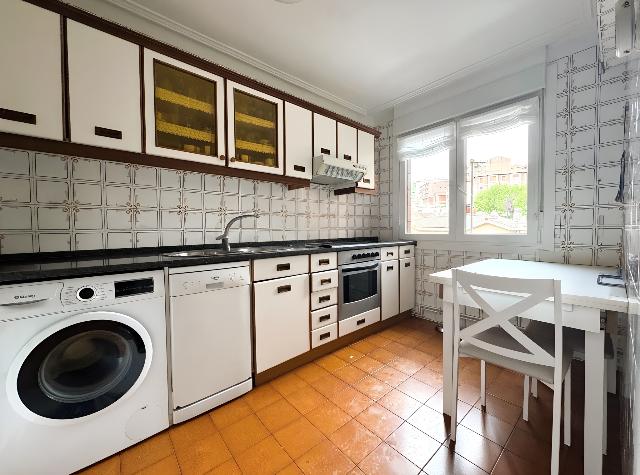 Imagen 6 Inmueble 302437 - Piso en venta en Basauri / Kareaga Goikoa. Basauri.