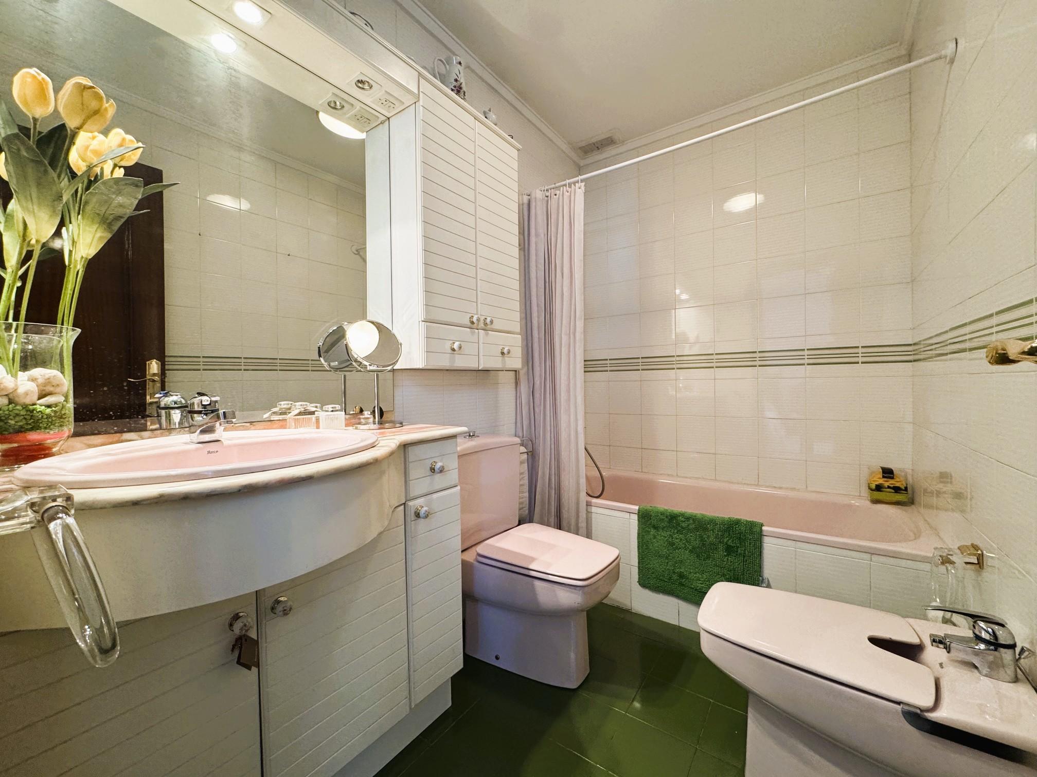 Imagen 34 Piso en venta en Bilbao / Avenida Mazarredo. Bilbao.
