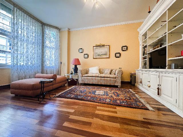 Imagen 12 Inmueble 302438 - Piso en venta en Bilbao / Avenida Mazarredo. Bilbao.