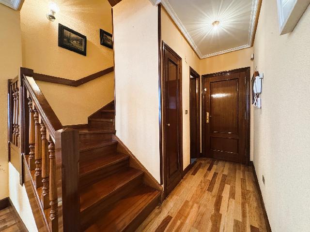 Imagen 16 Inmueble 302438 - Piso en venta en Bilbao / Avenida Mazarredo. Bilbao.