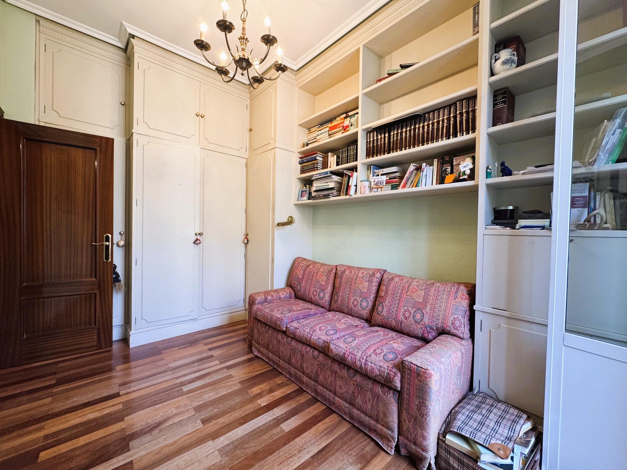 Imagen 33 Piso en venta en Bilbao / Avenida Mazarredo. Bilbao.