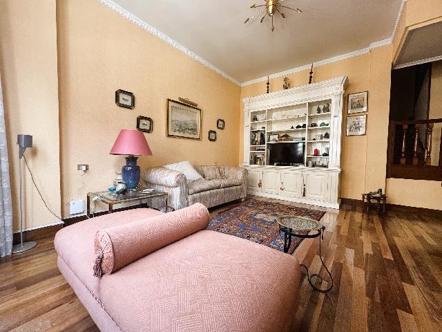 Imagen 15 Inmueble 302438 - Piso en venta en Bilbao / Avenida Mazarredo. Bilbao.