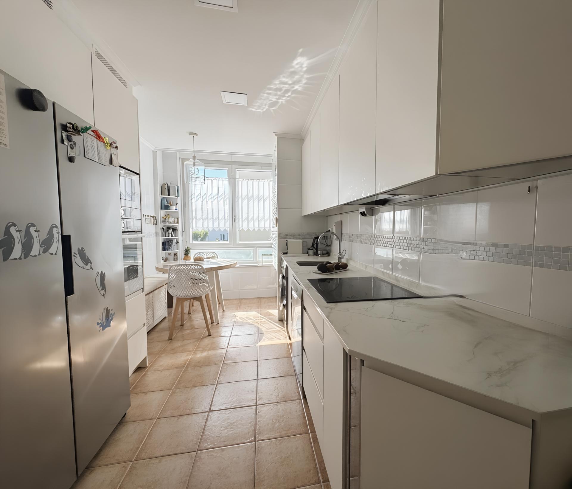 Imagen 3 Piso en venta en Getxo / Usategui. Algorta.