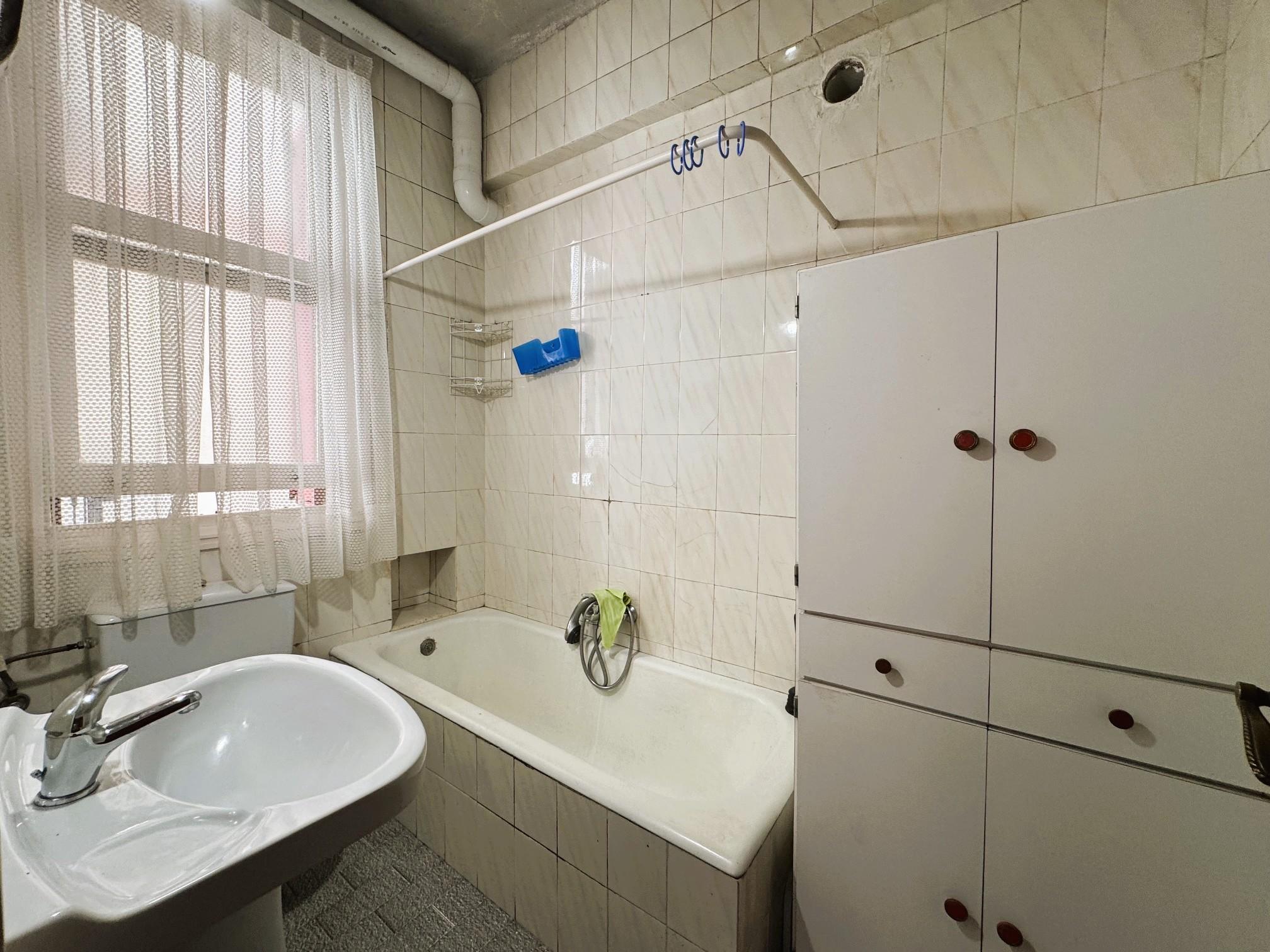 Imagen 23 Piso en venta en Getxo / Calle Urkijo. Las Arenas.