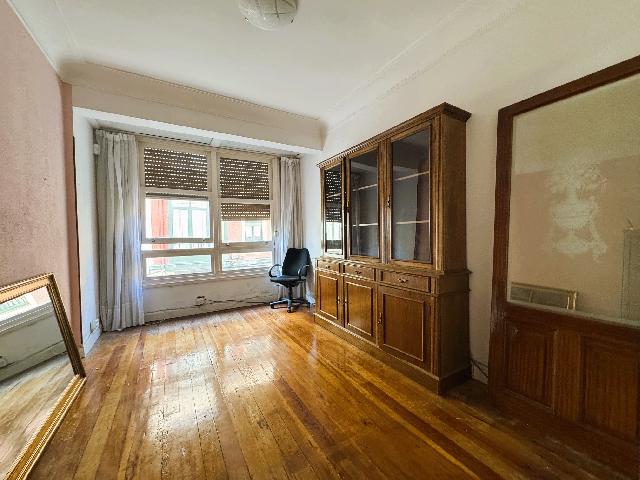 Imagen 6 Inmueble 304041 - Piso en venta en Getxo / Calle Urkijo. Las Arenas.