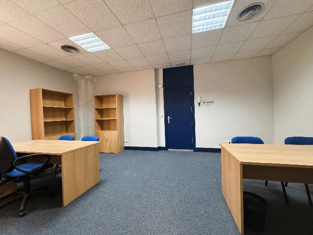 Imagen 5 Inmueble 304156 - Oficina Comercial en venta en Basauri / Poligono Artunduaga. Basauri