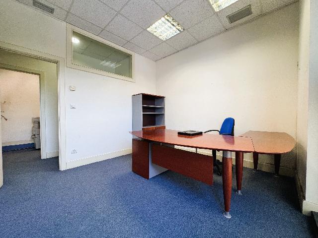 Imagen 7 Inmueble 304156 - Oficina Comercial en venta en Basauri / Poligono Artunduaga. Basauri