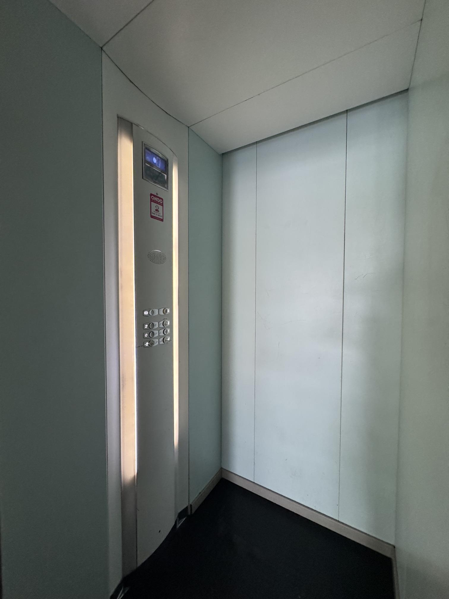 Imagen 20 Oficina Comercial en venta en Basauri / Poligono Artunduaga. Basauri