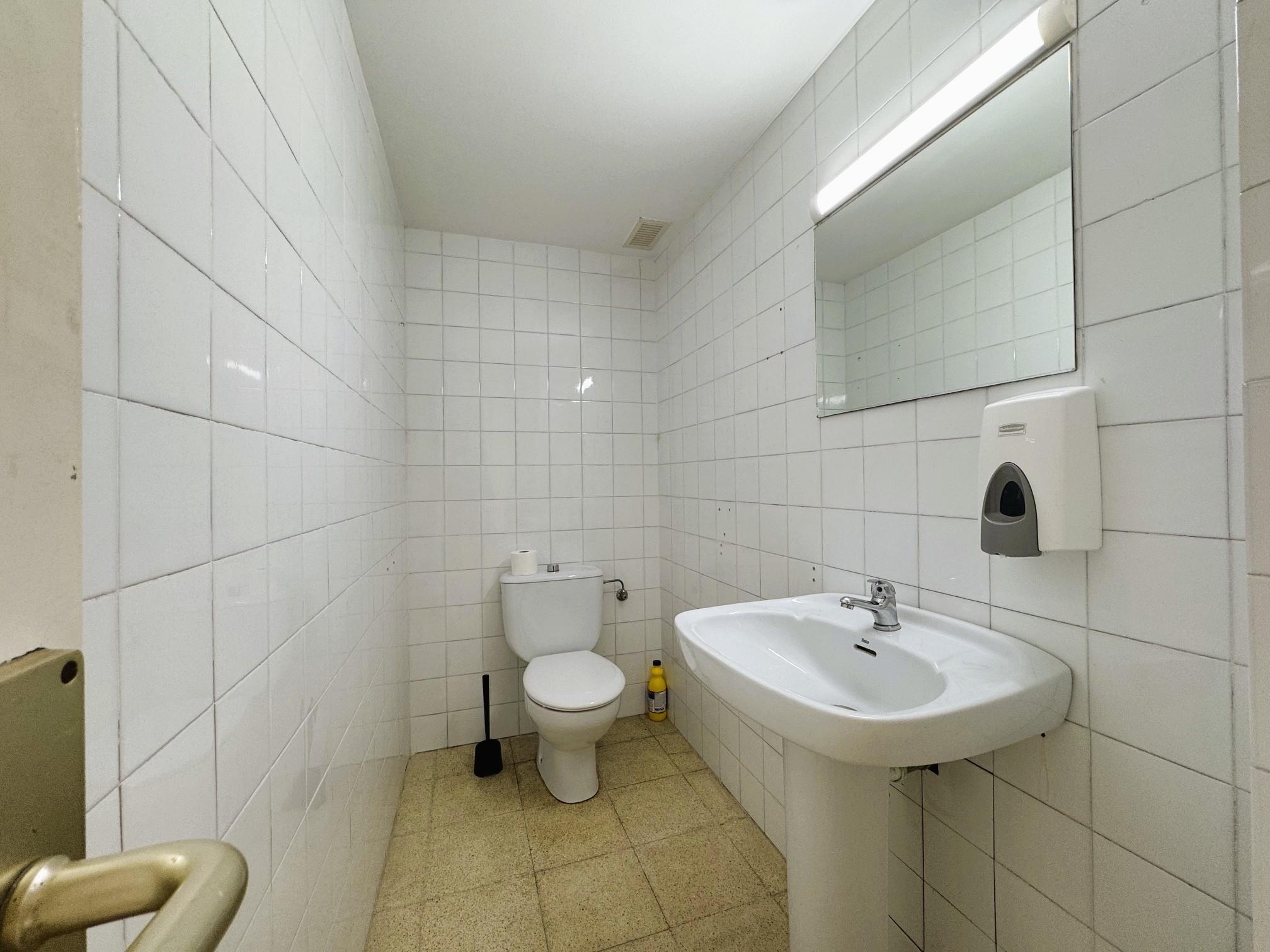 Imagen 8 Local Comercial en alquiler en Getxo / Villa de Plentzia. Getxo.