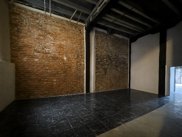 Imagen 2 Inmueble 304758 - Local Comercial en alquiler en Bilbao / Calle Hernani. Bilbao.