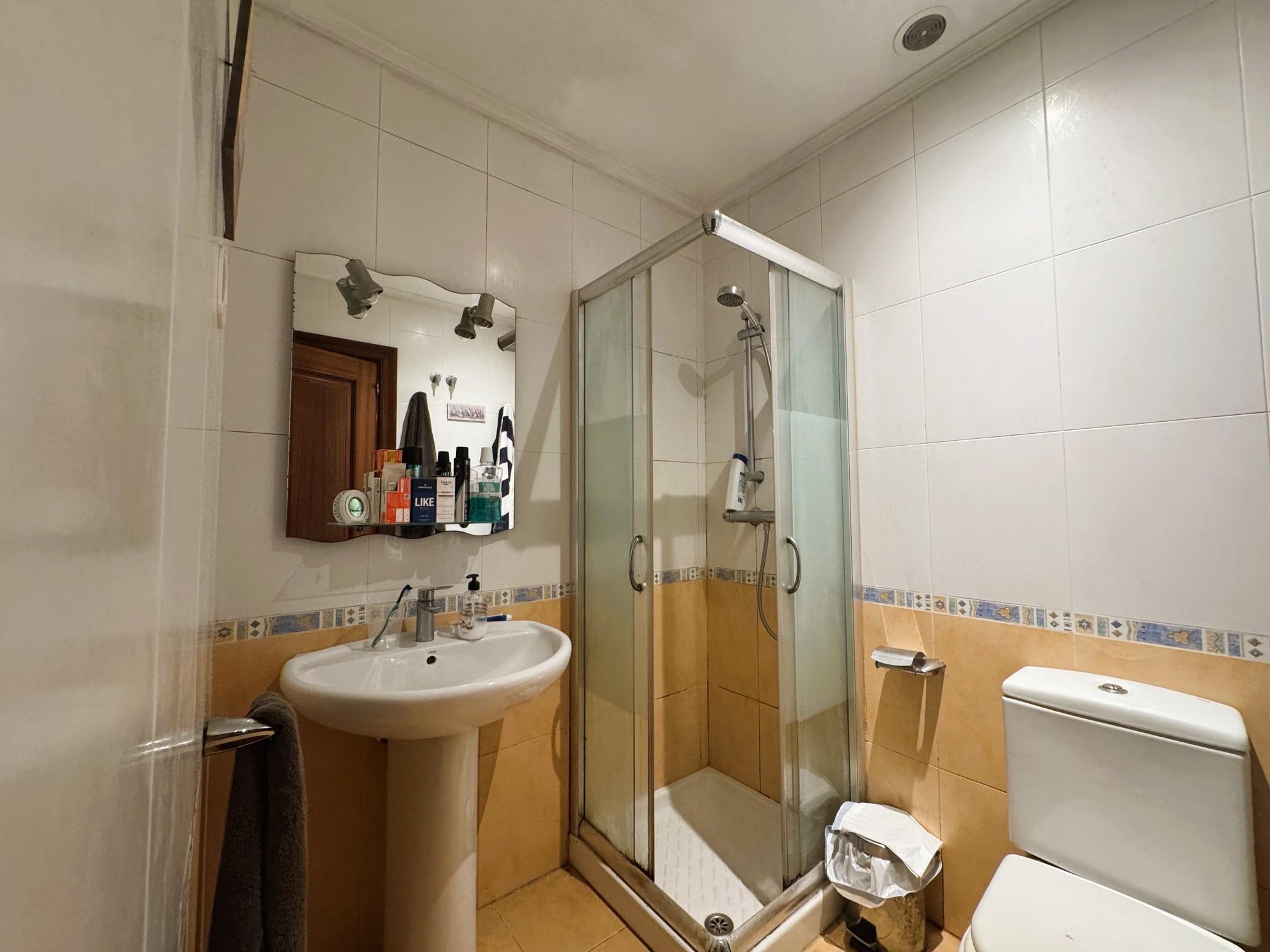 Imagen 12 Piso en venta en Getxo / Calle Jata. Andra Mari. Getxo.