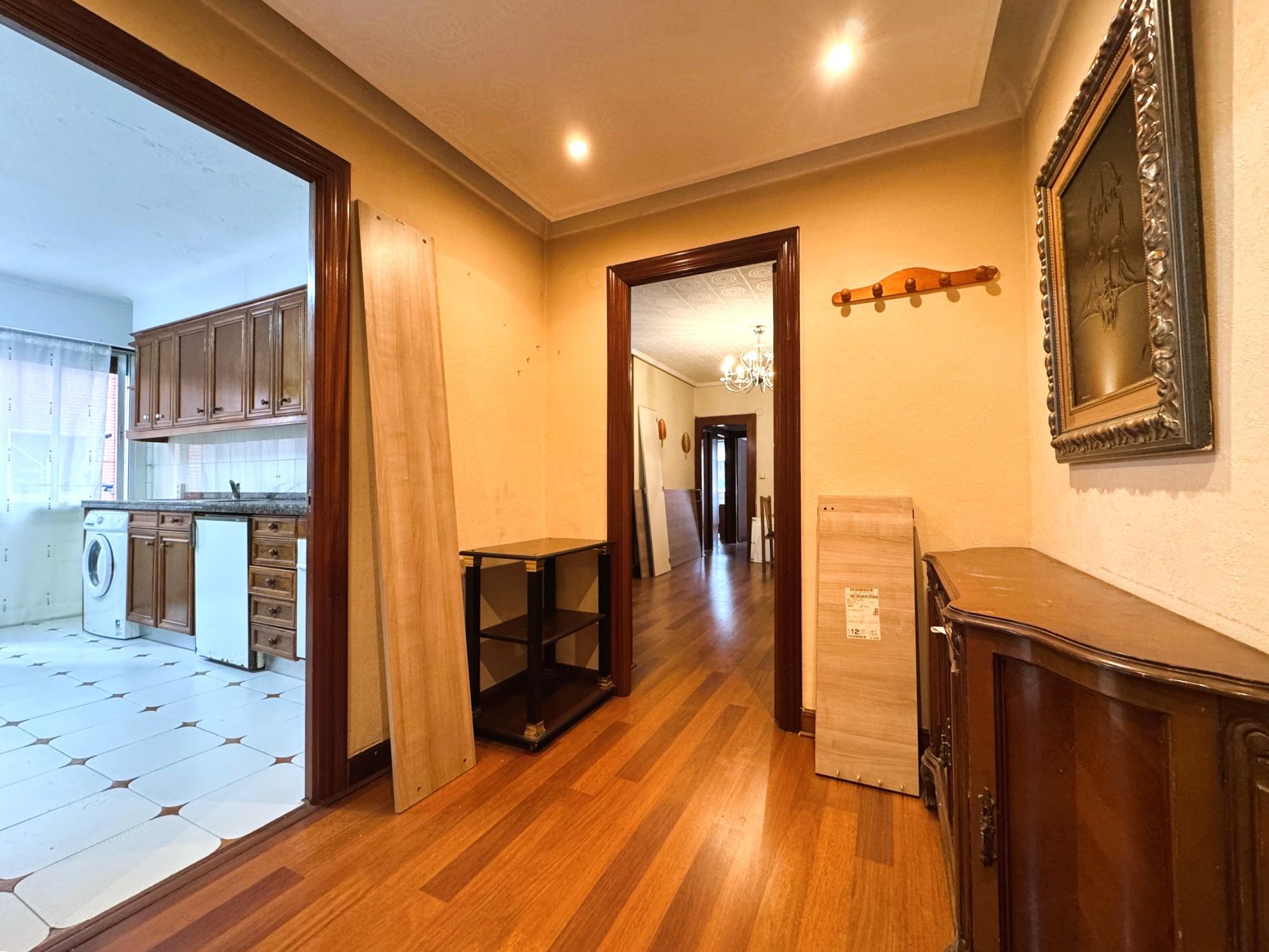 Imagen 25 Piso en venta en Bilbao / San Ignacio. Bilbao.