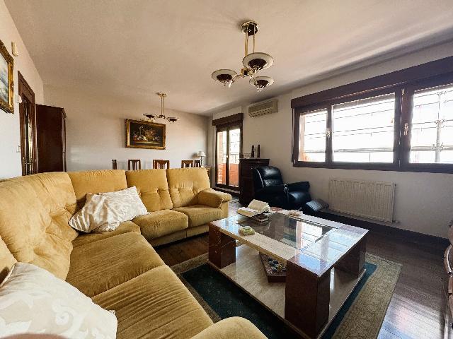Imagen 3 Inmueble 305149 - Dúplex en venta en Santurtzi / Centro de santurtzi