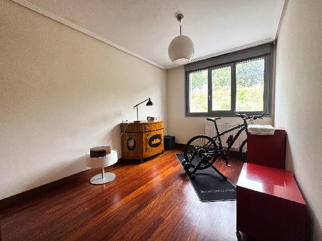 Imagen 20 Inmueble 305533 - Piso en venta en Maruri-jatabe / Maruri junto a las piscinas y el polideportivo