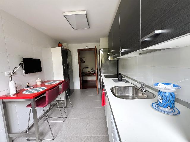 Imagen 9 Inmueble 305533 - Piso en venta en Maruri-jatabe / Maruri junto a las piscinas y el polideportivo