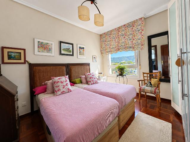 Imagen 4 Inmueble 305665 - Piso en venta en Getxo / Calle Bizkerre. Algorta. Getxo.