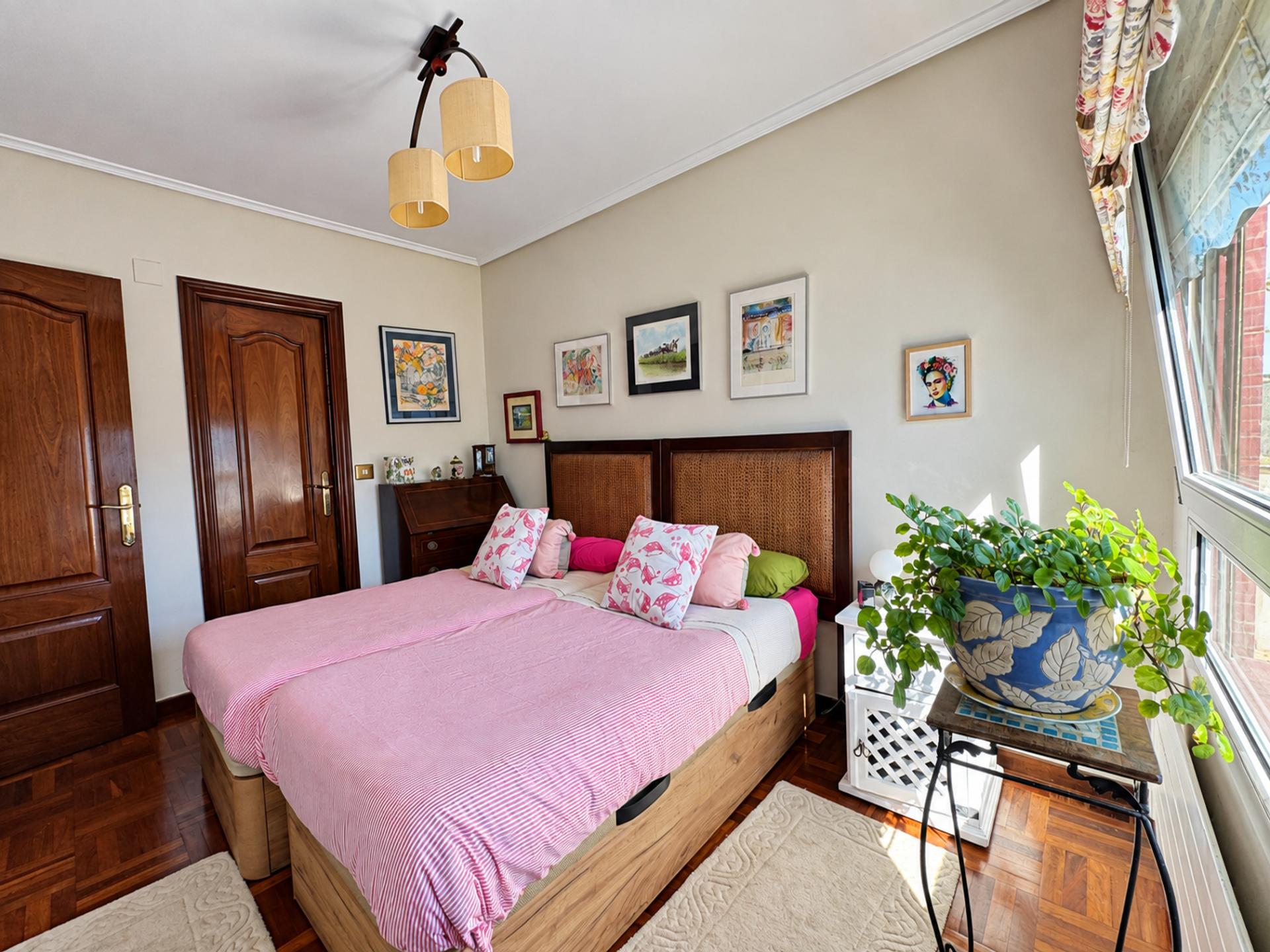 Imagen 15 Piso en venta en Getxo / Calle Bizkerre. Algorta. Getxo.